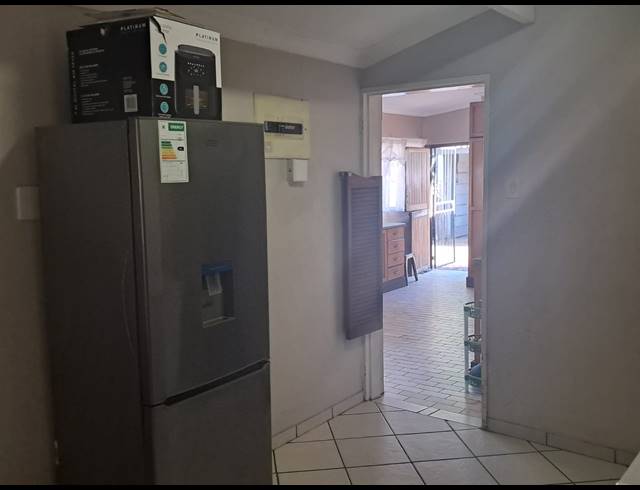 5 BEDROOM HOUSE FOR SALE IN BRITS CENTRAL